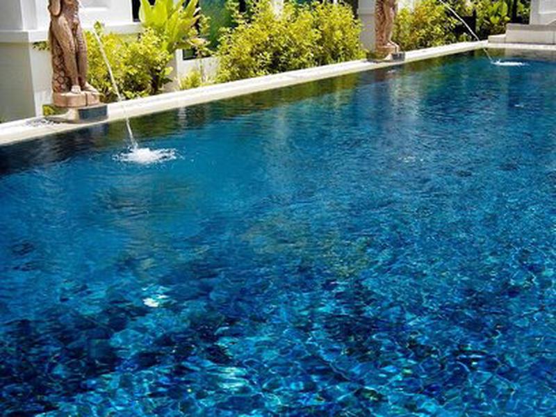 1C55BAF5489343D18F42E61E8E40E197