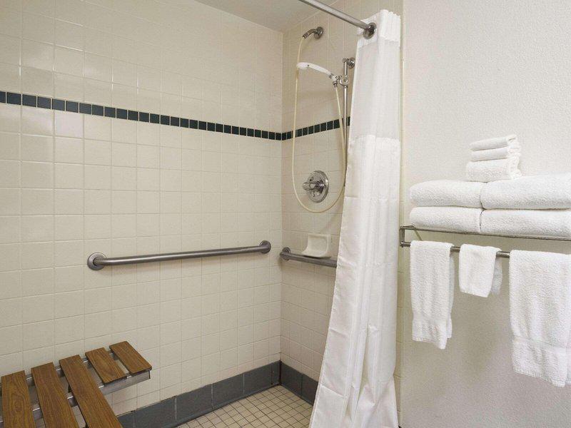 49936A9033FD2EB2F457AA338B59C23F