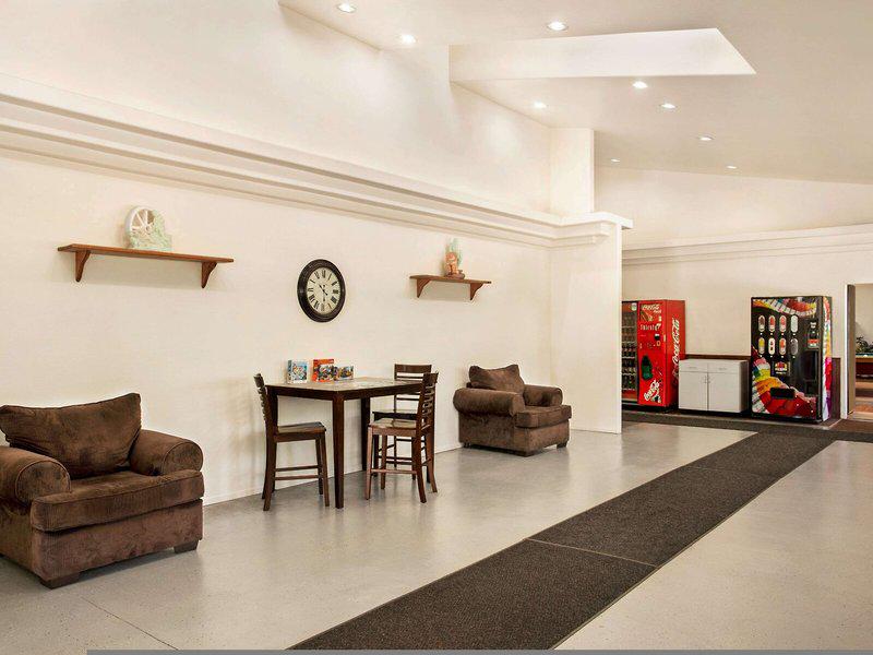 40545B81412C71DE44302D0C1791398D