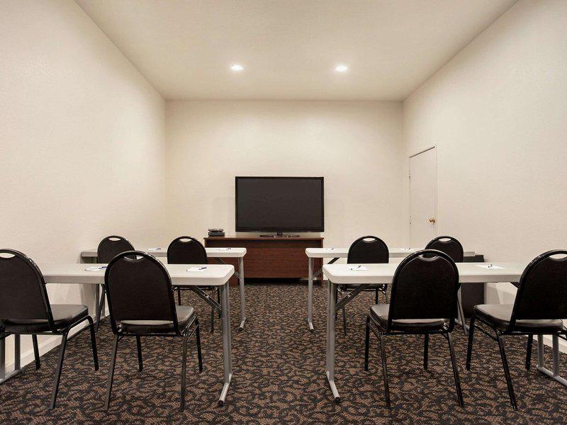 E418CE28A58C775D637D9DFD6C590FE1