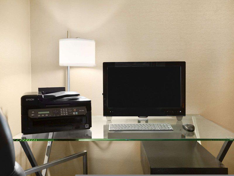 CB223F3D9EF5ECA7389497F457699912