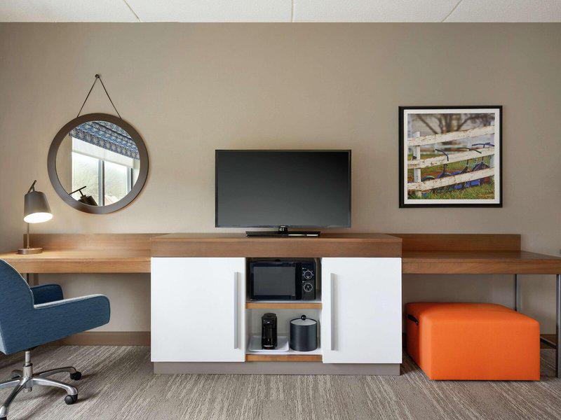 FBC709220672EB8727D2D34F18F895E5