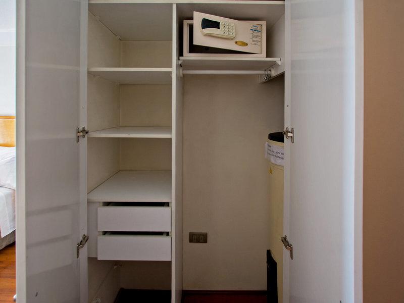 D799C9C694112ECB134D6B80467247D8