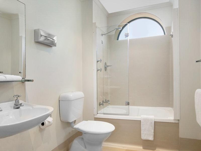 4940B89607797554817E1ADC6E5570AD