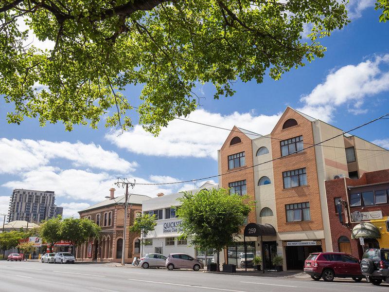 35A0EEE41759293D6A04D866A977A837