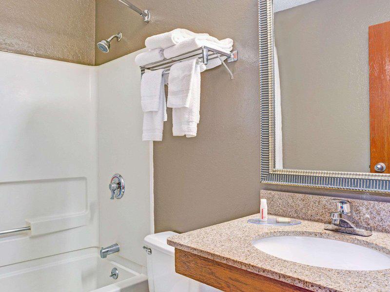 537CE76B4A8E335B6040BB777FDB3BD4