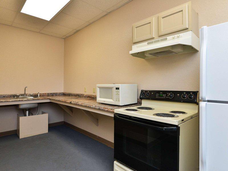 2823F55D6056AE3BBB19777191F899A8