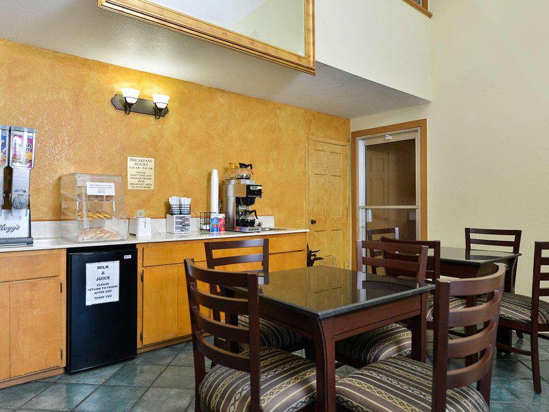 3AECB874364CF059E6251299D6C883B8