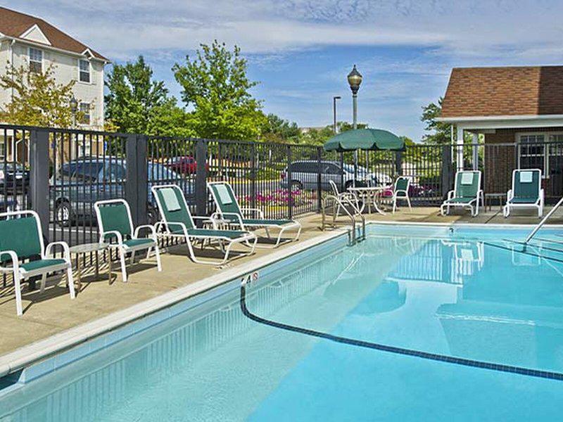 392B955E3F18C03E15985A4FFC98BB4E