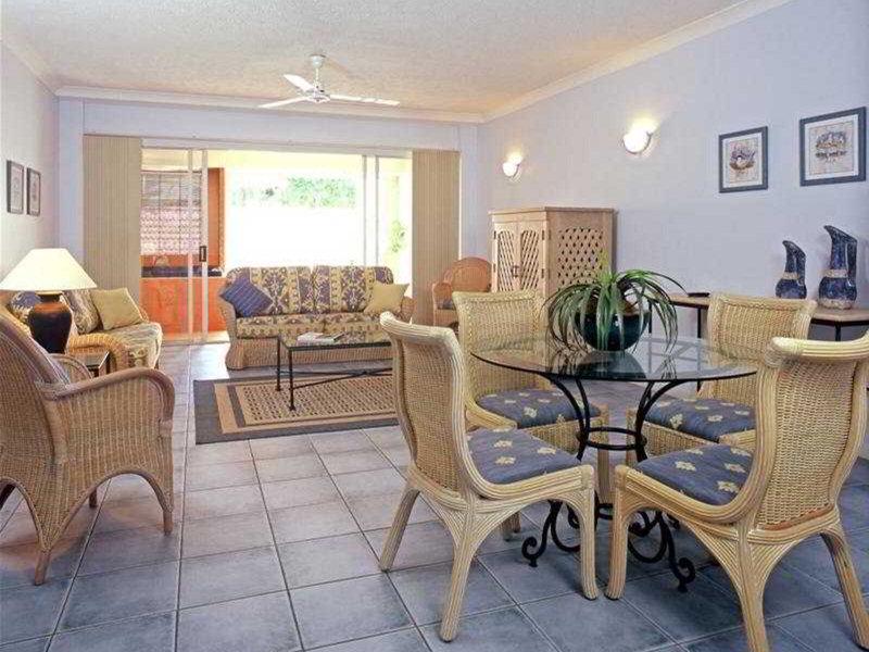 5AAF463A76B2AD803136C5EB8FC9EF95