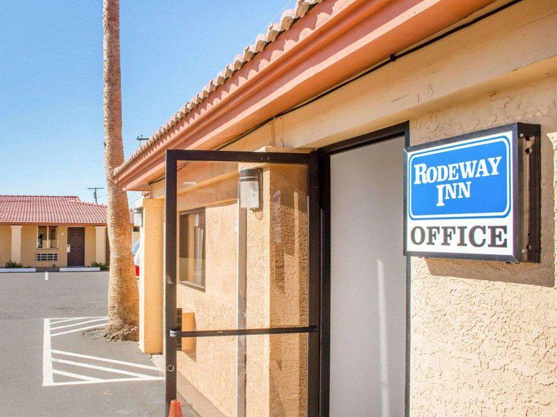 6C744C4FFB9A9132C3D730B43D2A3AAB