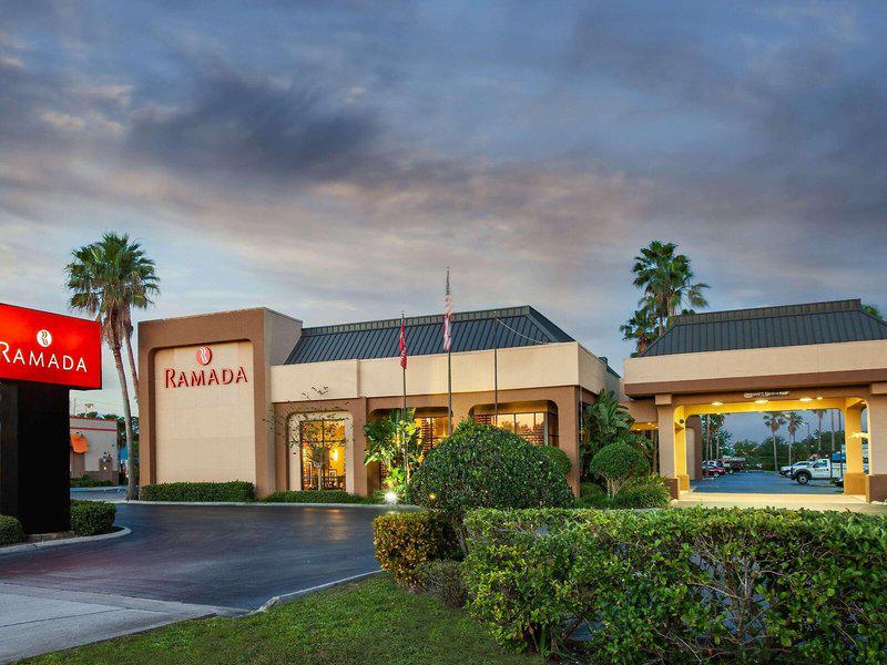 DC3301738AD85D22FE70F62FD03F2364