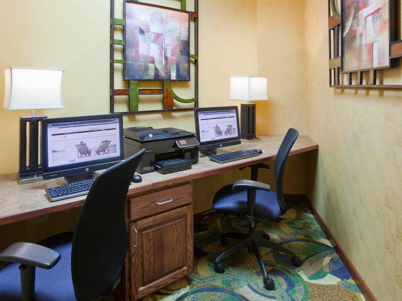 96AE33C54F6FE387848A0213DC727AFA