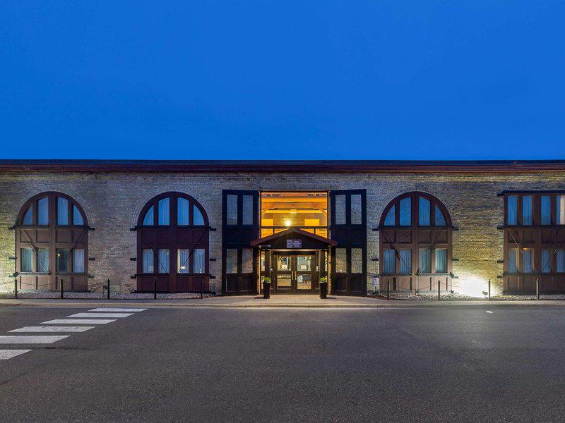 30C0AD1C364FF41277FA623CD63C3911