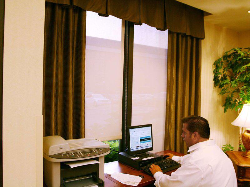 549ACD6104AE1BA37286E8A619158831