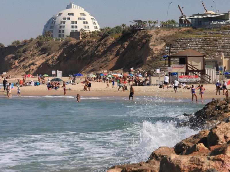 135A7594754AF6125A1EFF47778A4935