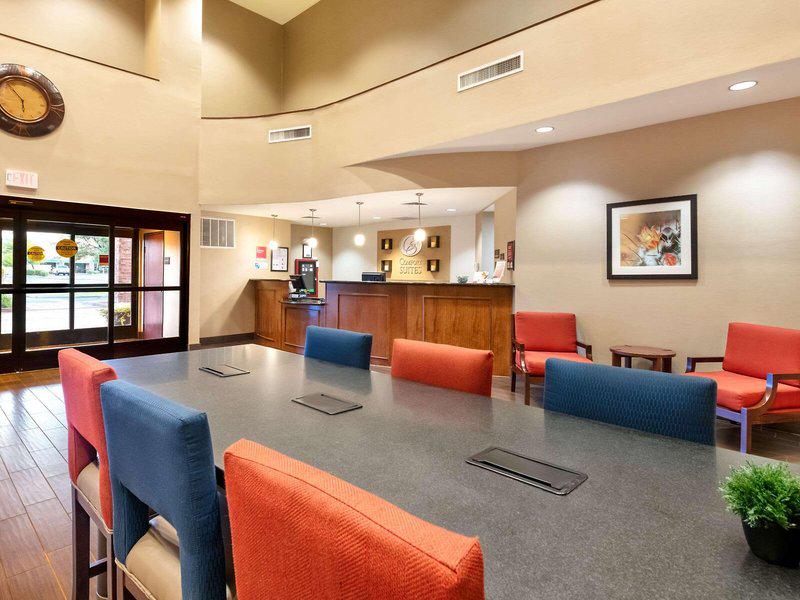 EE98E41E3EC721B6D33E16B1B8B335B0