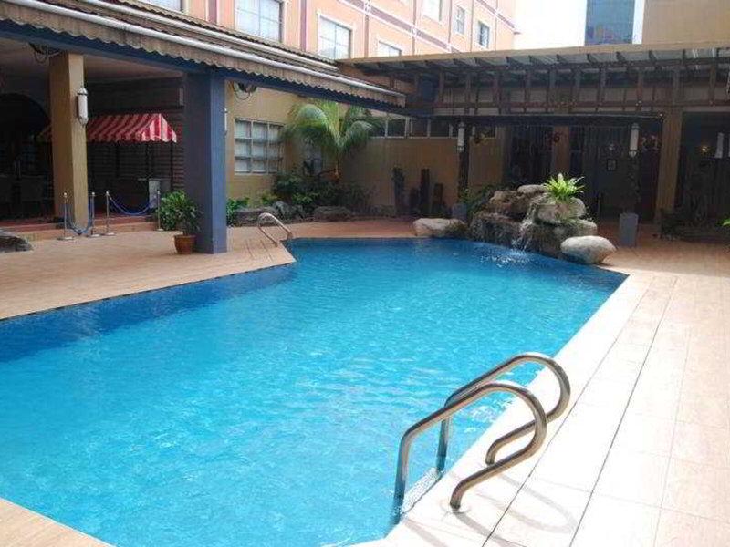 DA07FF80F02D1E16B8B3E17EE01C9B8C