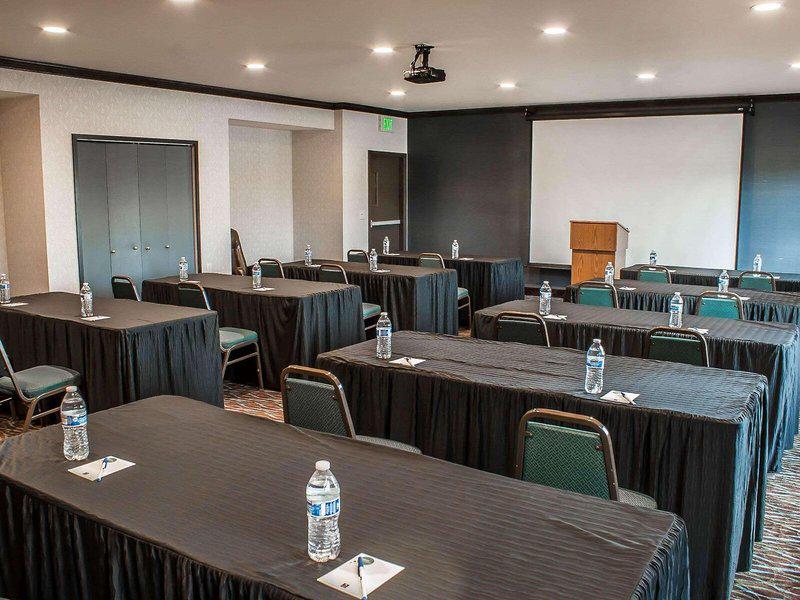 66E88A2DEEBE961F51A4F7CE492F4B46