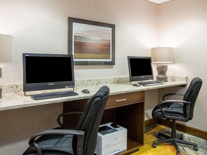 C7551940B325B6CC7CD4EDFC8EB830FD