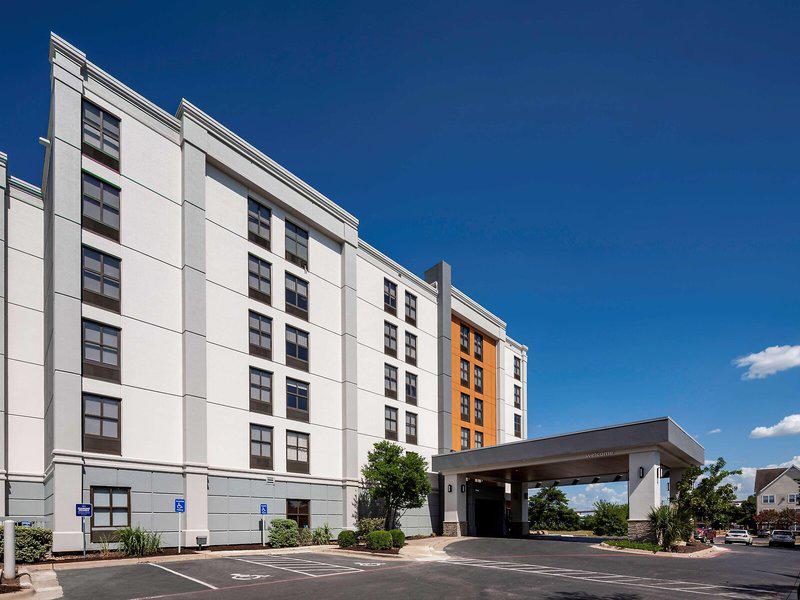 F171333B6EBC814652E5D3D1E5260401