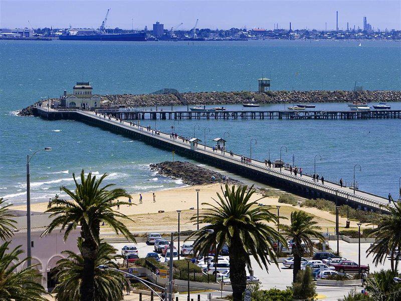 EA7F6C962B8A140059B6F13E744D7C4B