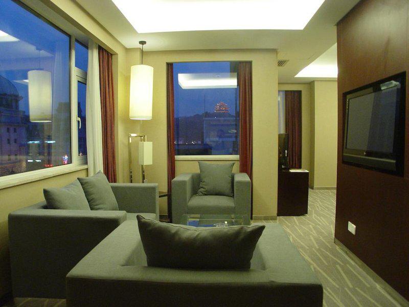 D514A78EC31B8943D88EDBBD898421C8