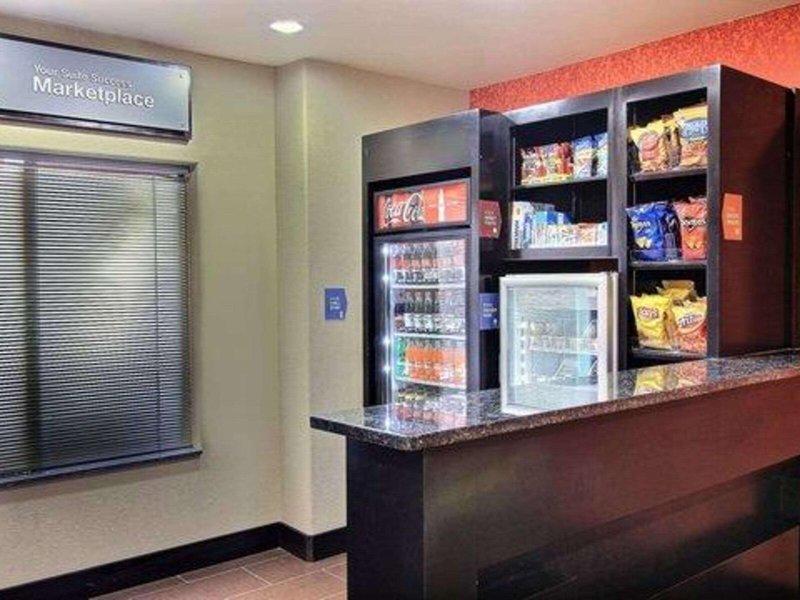 98E51371D36F2250C898FA22D2AADAEC