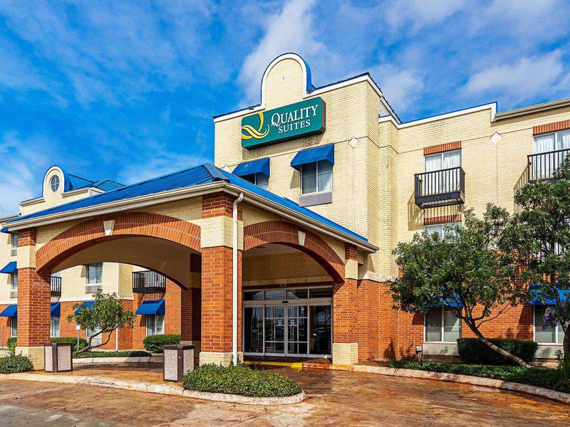 143902076E9EC272114565A26A4FD015