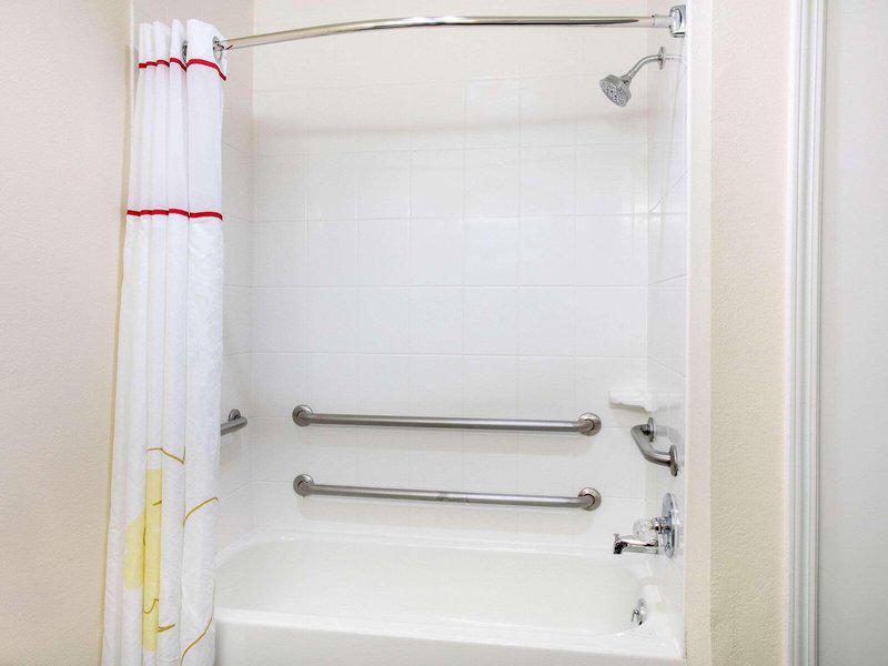 4DD1A0A4CFC017D0AA8006A7165412A7