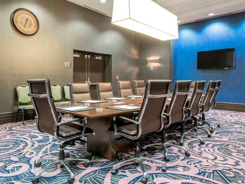 D8B56DBC3209A0D369C481F4FA9446E2