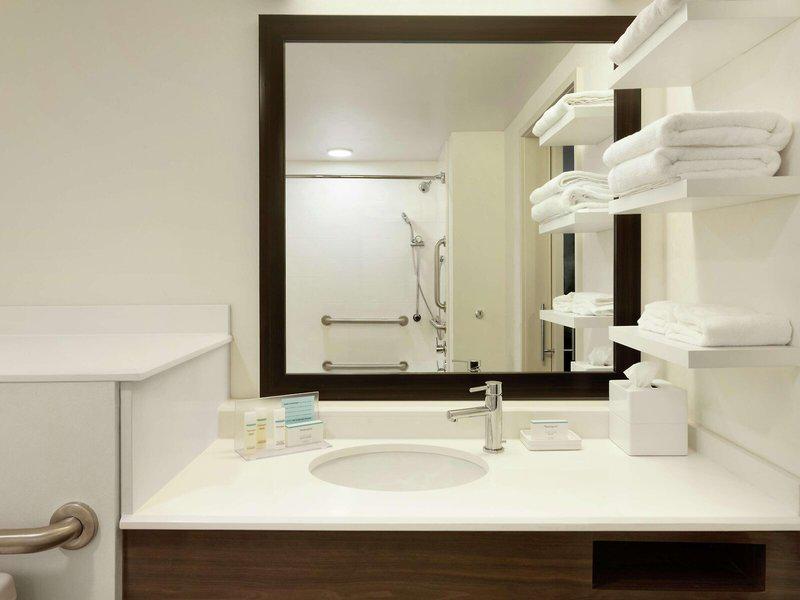 00E0B5D504FEEACB9D9984F7986764E7