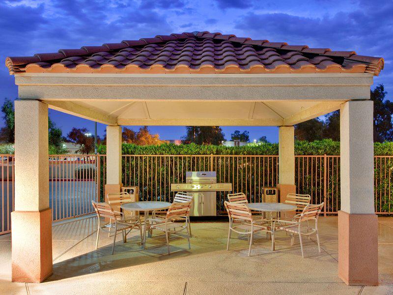 C5F7336CB7FE53BCB379174DC6827AA7