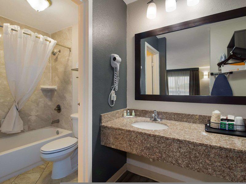 D906AEE739C22A43164AAE25661D32D1