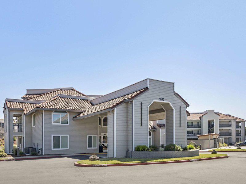 AB78CB783155D37FD3C40721560212A4