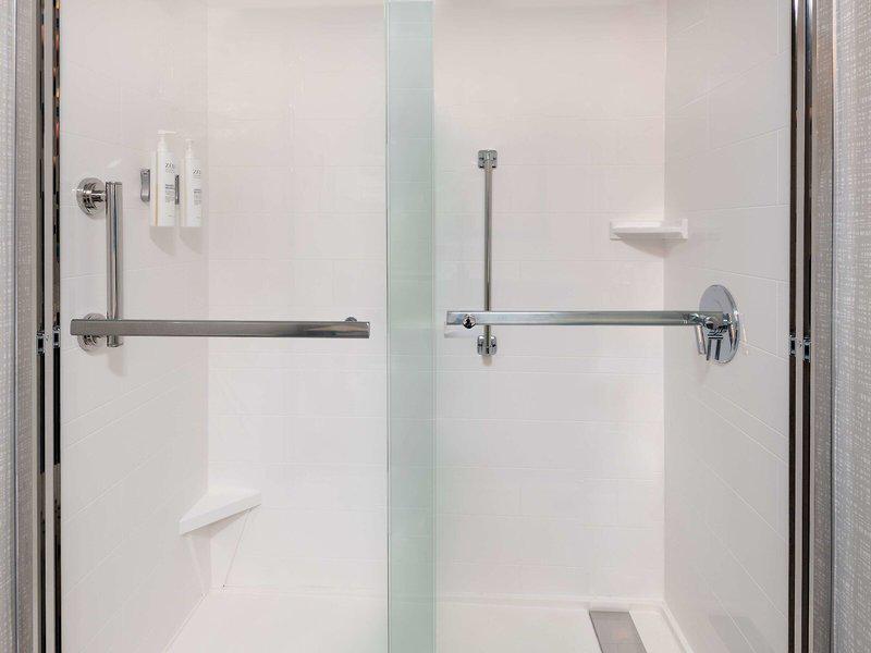 E642B476F90E46EFC11B97F15829F99A