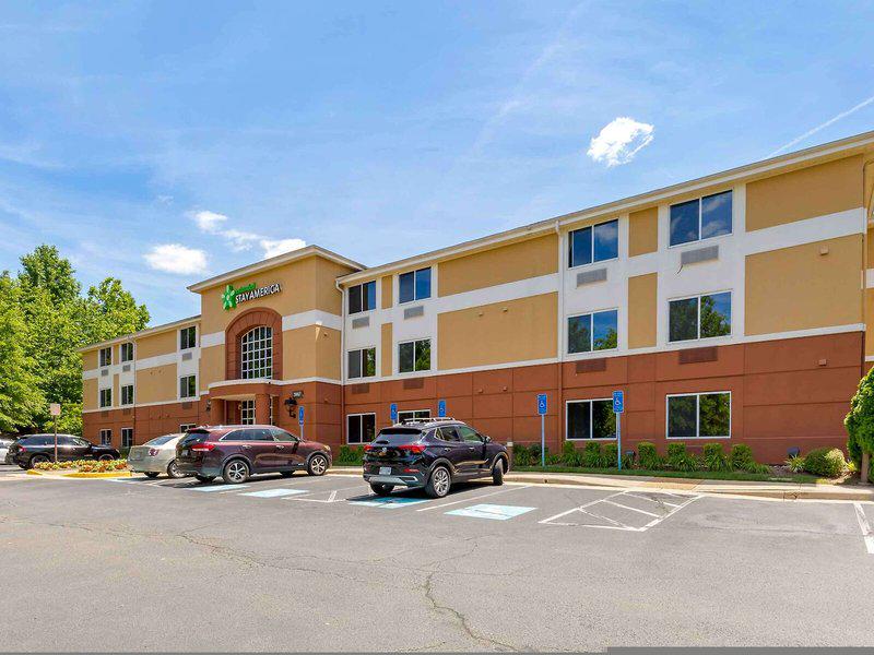 8B5C9CC027E3DA7CC4A4D74C3C136A08