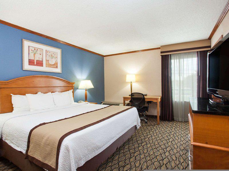 C9C8F34BE4BA7FF6957D4896026499A7