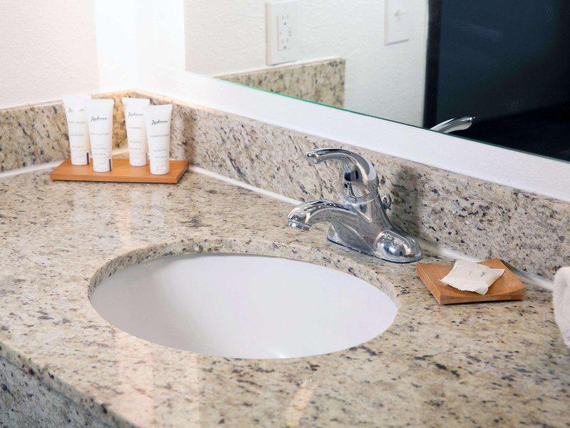 4493C9B63794002380E992D2F59EA270