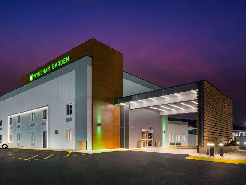 35E211A3BDCCB3053F1D1151E55FDF85