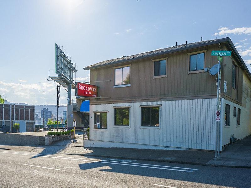 82C93D662D78D7AEB4819E19175F1342