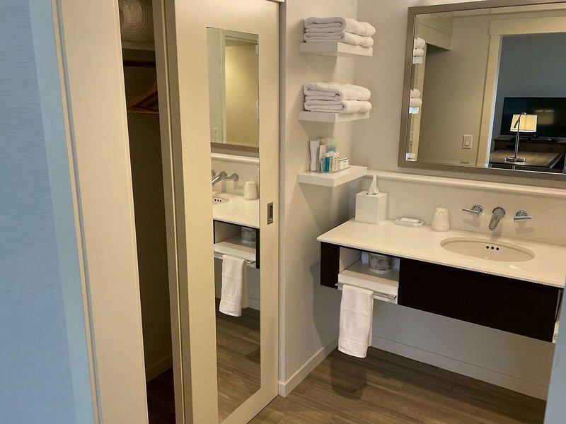 02461E5DCD916CDA9F50267F8B653178