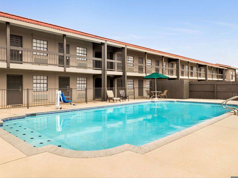 CB253CEFA5B699CF99B889F70FD2E070