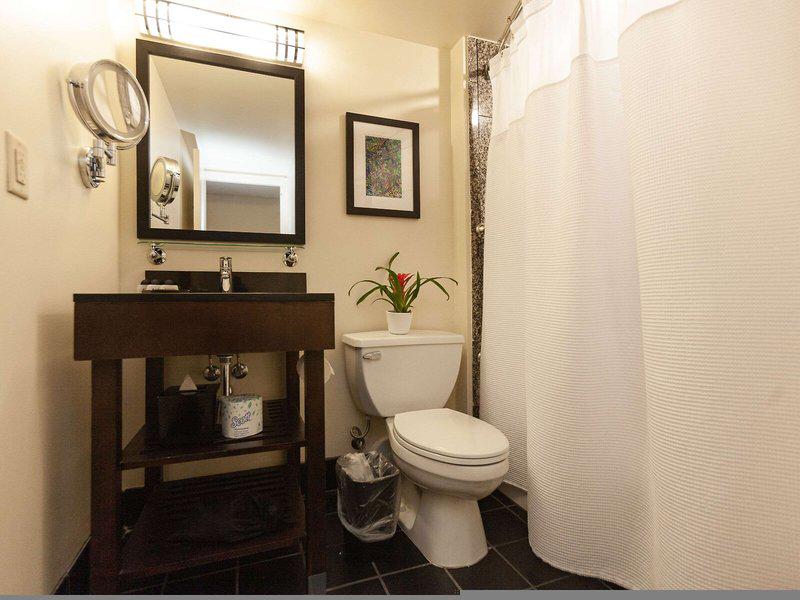 8F18346082E853299FA98BFA6DFBCF0B