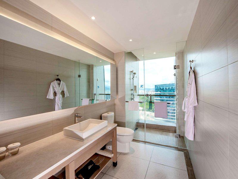 889A647D3AA597B3FDFFA54C4BFB6125