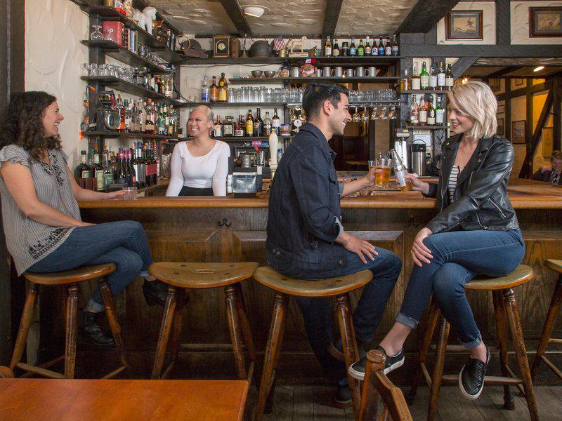 F6A44F4DDFDA1624A8C9C275058CBF8D