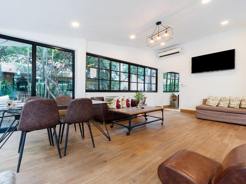 AC44519220F1095C60A7C9DAFA665AA2