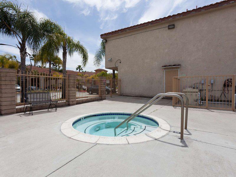 E26DC3BE71F2FE6E10C3EAE92282FCE8