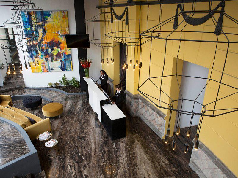 1408A86EB107C07FF9550F698E2A4C71