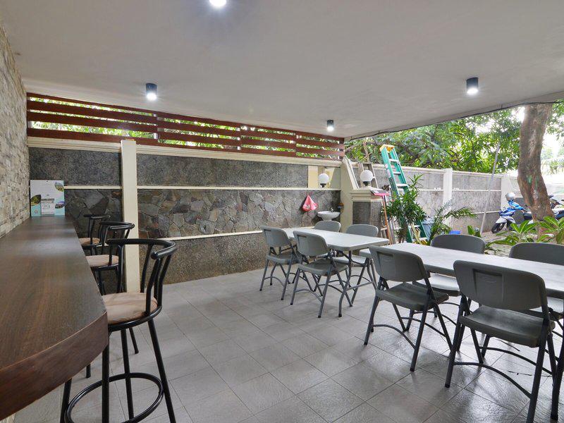 880968898A1796AAF385433820B8A4A6